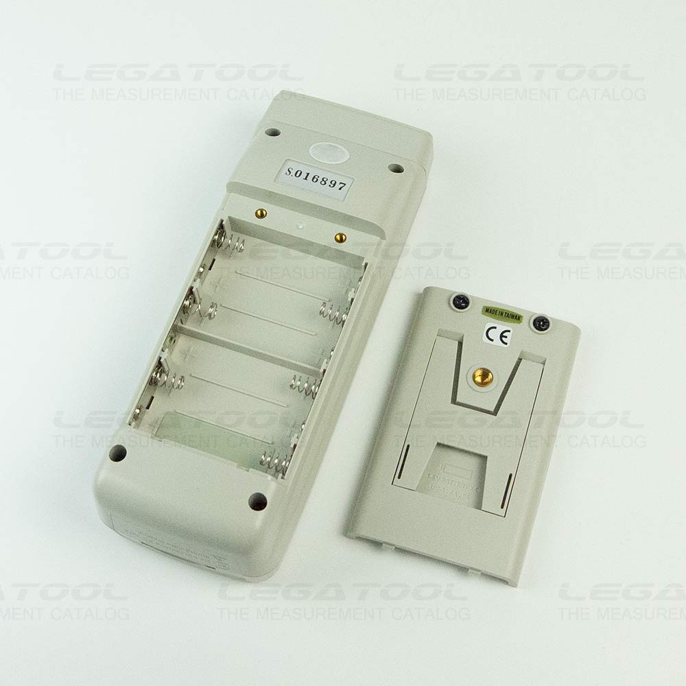 ช่องสำหรับใส่แบตเตอรี่ขนาด AA จำนวน 6 ก้อน