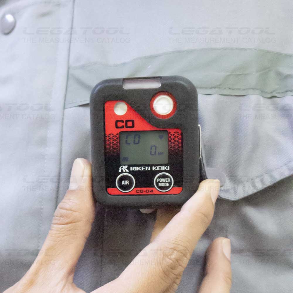 ภาพตัวอย่างการใช้งาน หนีบที่กระเป๋าเสื้อ