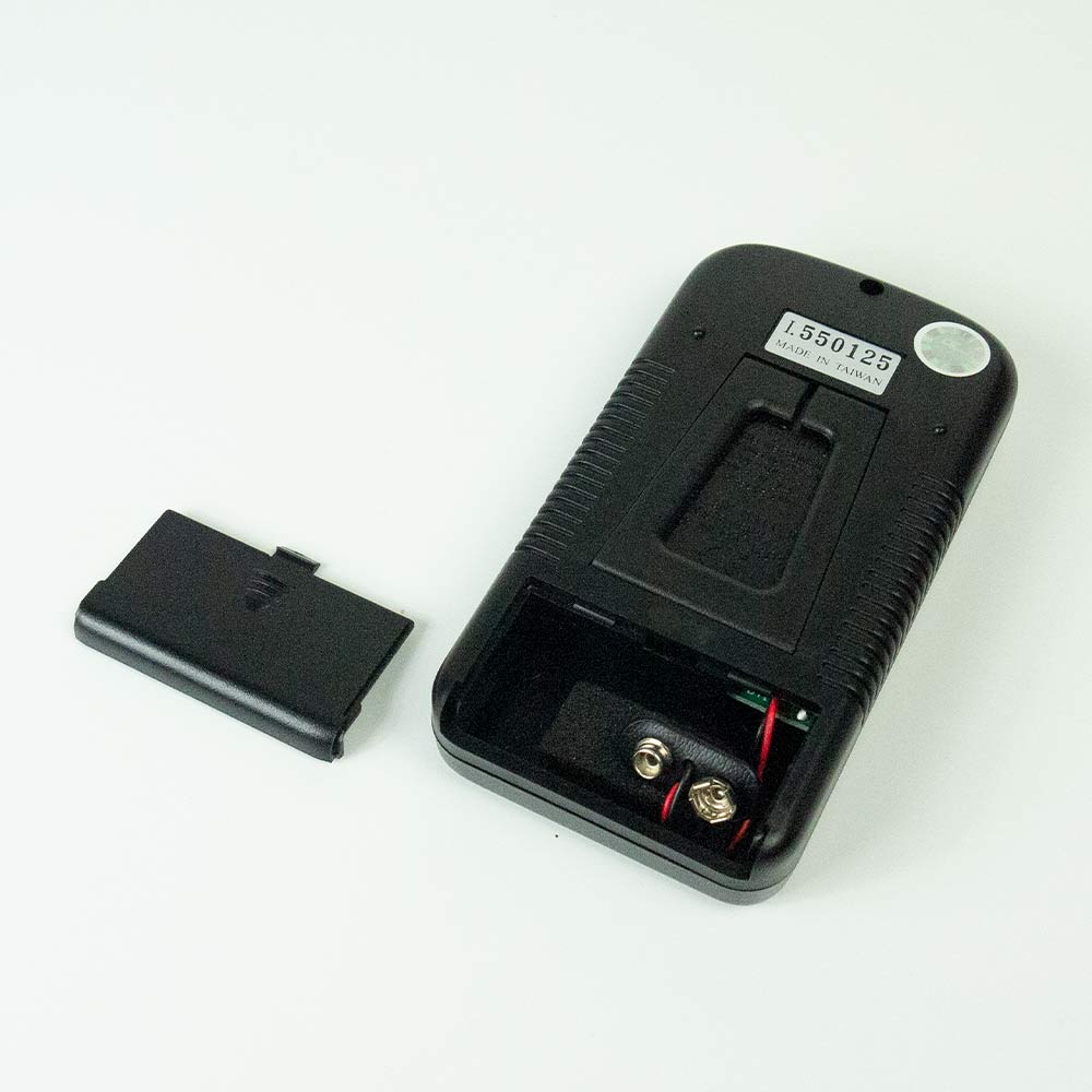ช่องสำหรับใส่แบตเตอรี่ขนาด DC 9V จำนวน 1 ก้อน