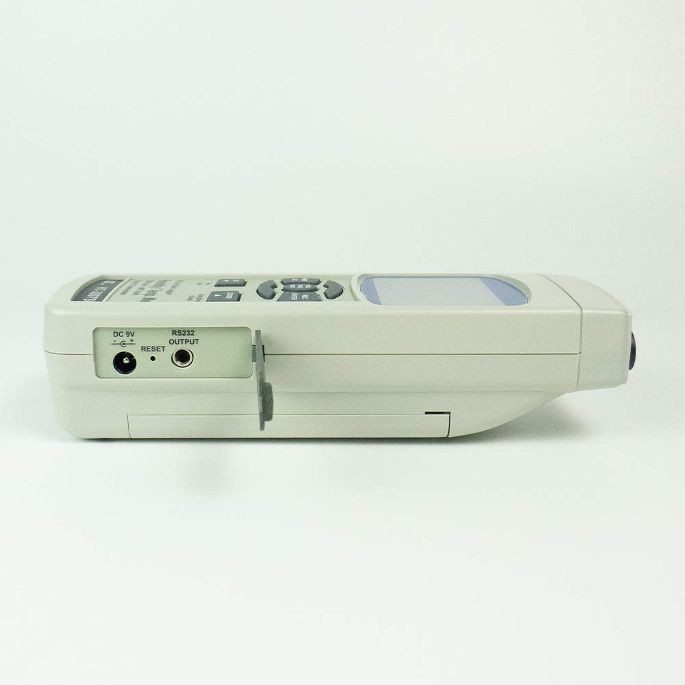 มีช่องต่อ Adapter DC 9V และ RS232