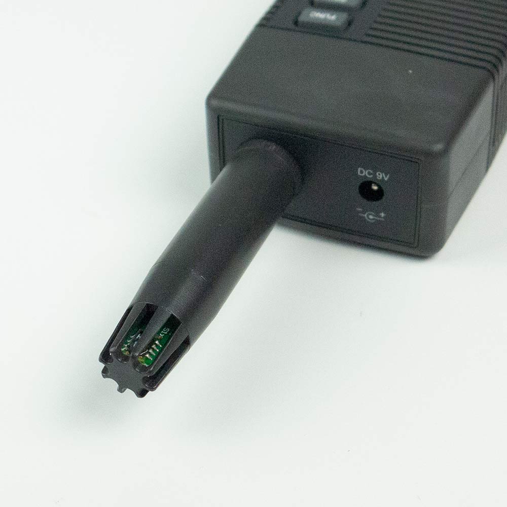 เซนเซอร์วัดความชื้นสัมพัทธ์และช่องต่อ Adapter