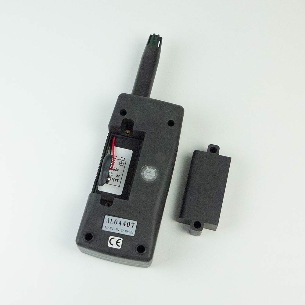 ช่องสำหรับใส่แบตเตอรี่ขนาด DC 9V จำนวน 1 ก้อน