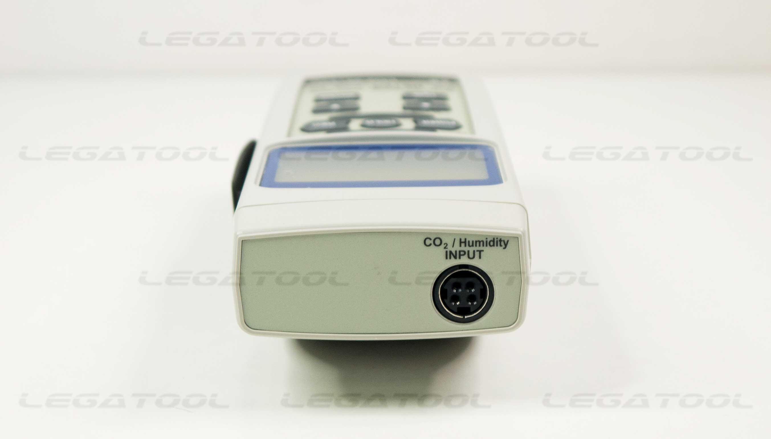ช่องเสียบโพรบด้านบนตัวเครื่อง CO2 / Humidity probe