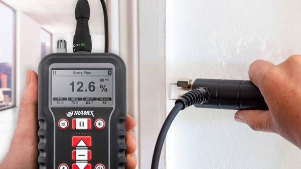 ภาพตัวอย่างการใช้งานร่วมกับ Pin-type Wood Probe (แยกจำหน่าย)