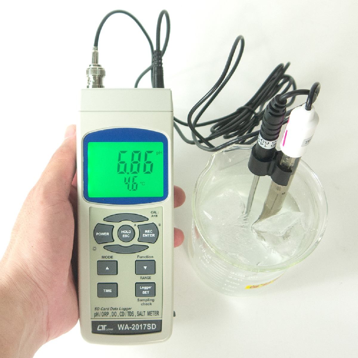 ค่าที่ได้หลังจากการวัดค่า pH/Temp. ในสารละลายตัวอย่าง